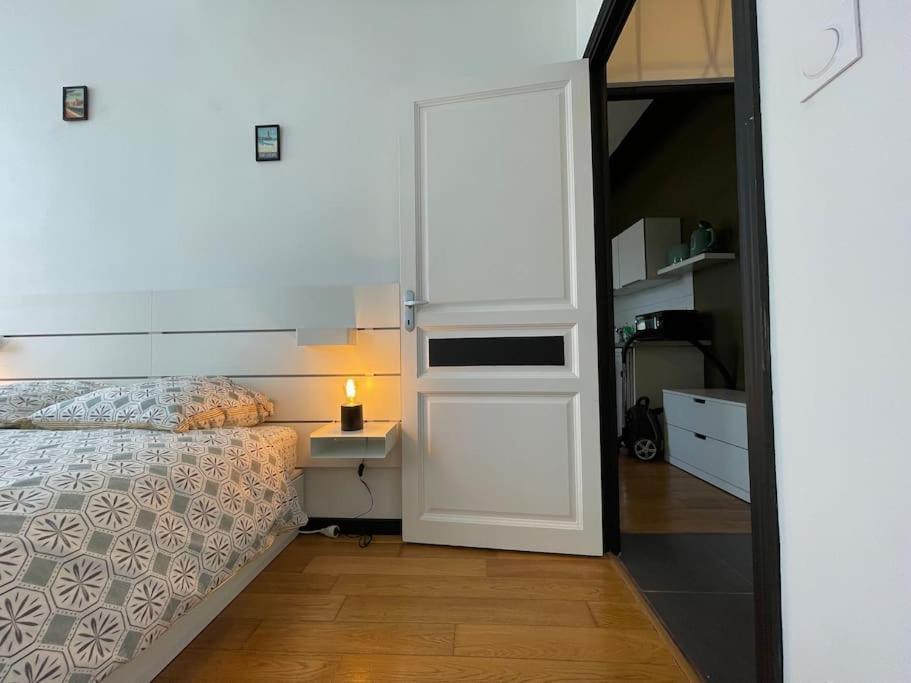 L'Appartement Tomey Avec Parking Carcassonne Exterior foto