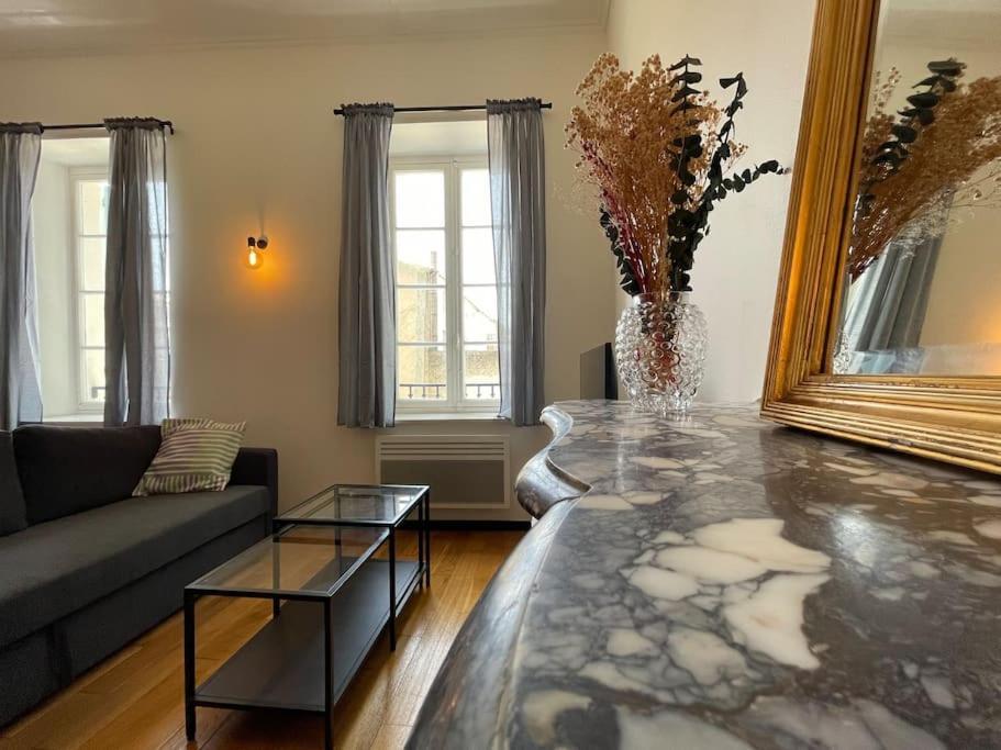L'Appartement Tomey Avec Parking Carcassonne Exterior foto