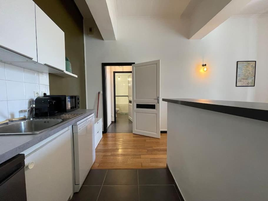 L'Appartement Tomey Avec Parking Carcassonne Exterior foto