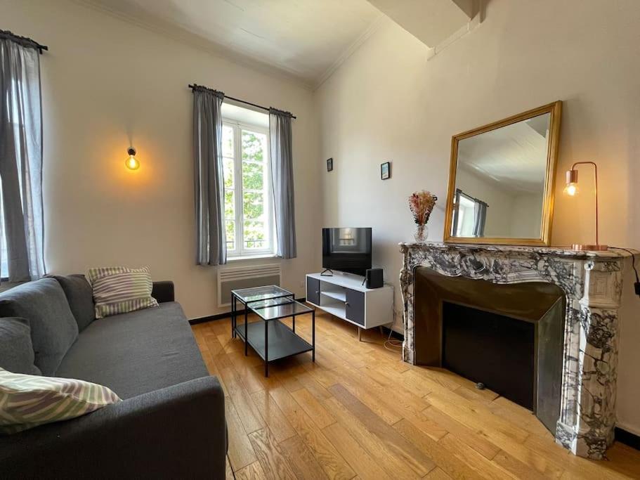 L'Appartement Tomey Avec Parking Carcassonne Exterior foto