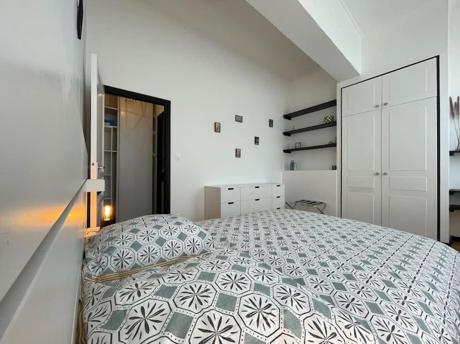 L'Appartement Tomey Avec Parking Carcassonne Exterior foto